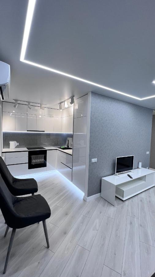 Апартаменты Modern Gagarina Avenue Днепр Экстерьер фото